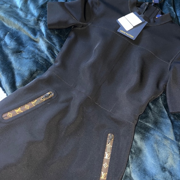 Never worn LOUIS VUITTON Fitted Dress w: receipt sz34 never worn - Picture 15 of 16